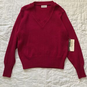 Vintage NWT 80s Deadstock Fuchsia V-Neck Sweater Garland Womens Medium